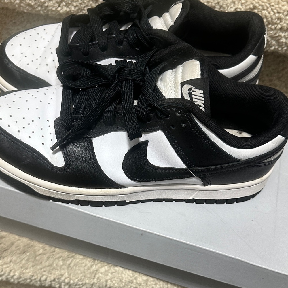 Nike Monochrome Athletic Shoes - Picture 3 of 6
